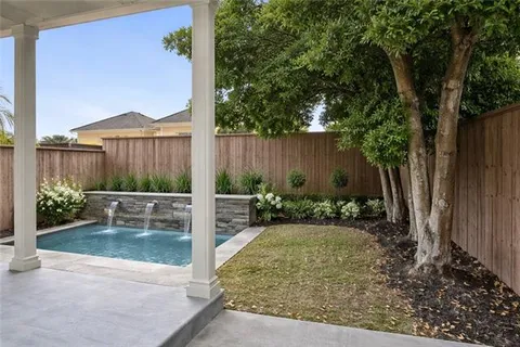 $1,395,000 | 3808 Prytania Street, New Orleans, LA 70115