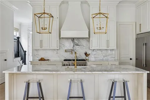 $1,395,000 | 3808 Prytania Street, New Orleans, LA 70115