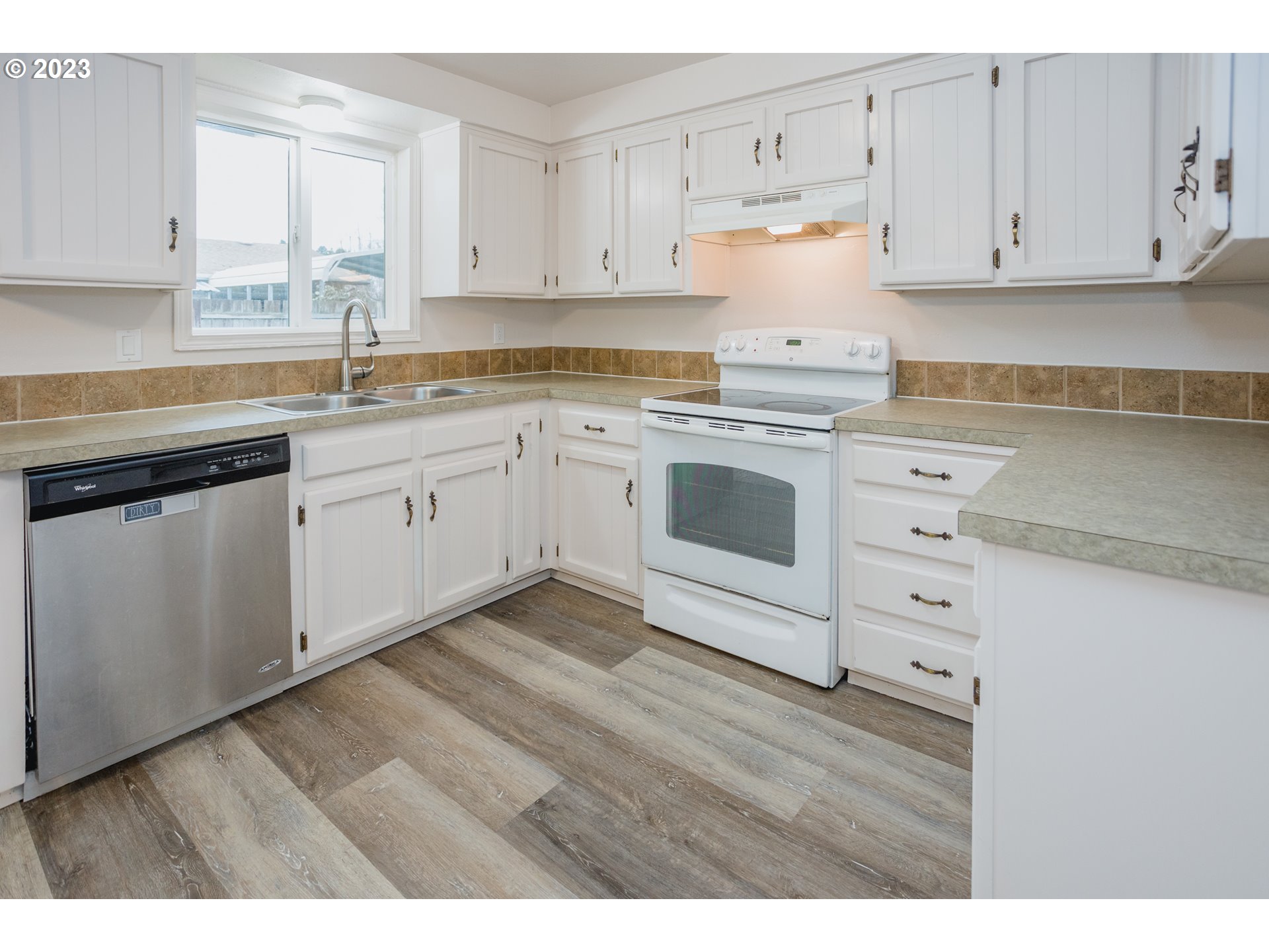 4647 Auburn Road Northeast Salem, OR 97301 - Photo 7 of 18 Gallery Image 7