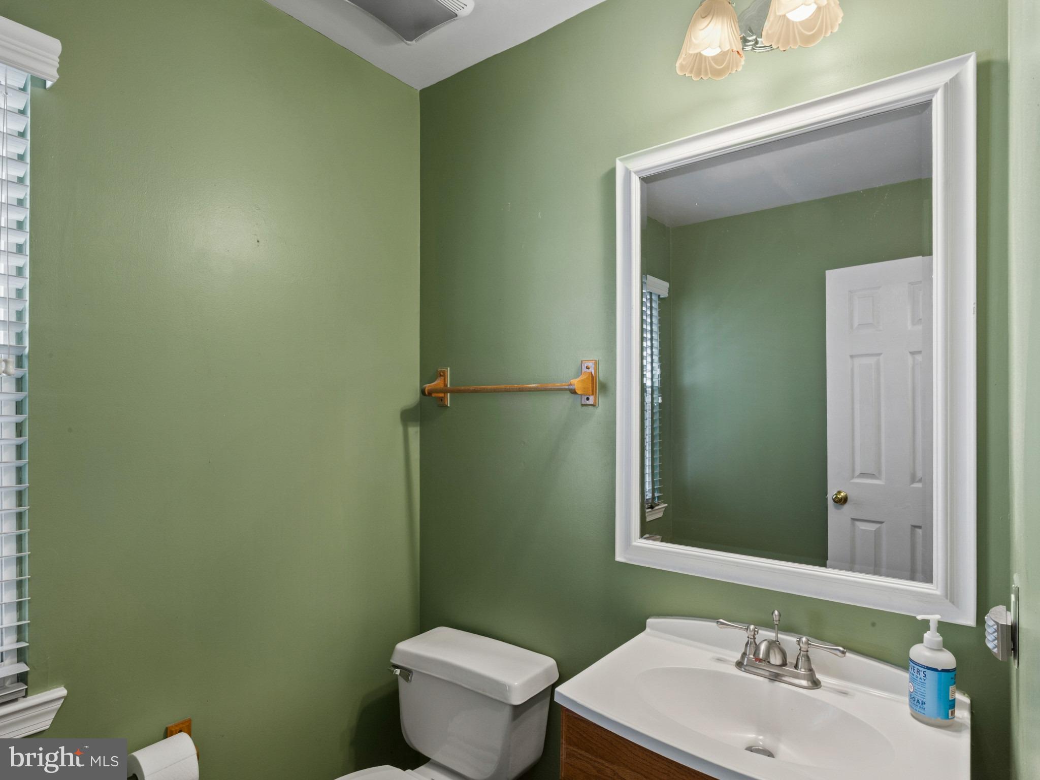 2717 Price Road Crofton, MD 21114 - Photo 15 of 43 Half-Bath - Main Level