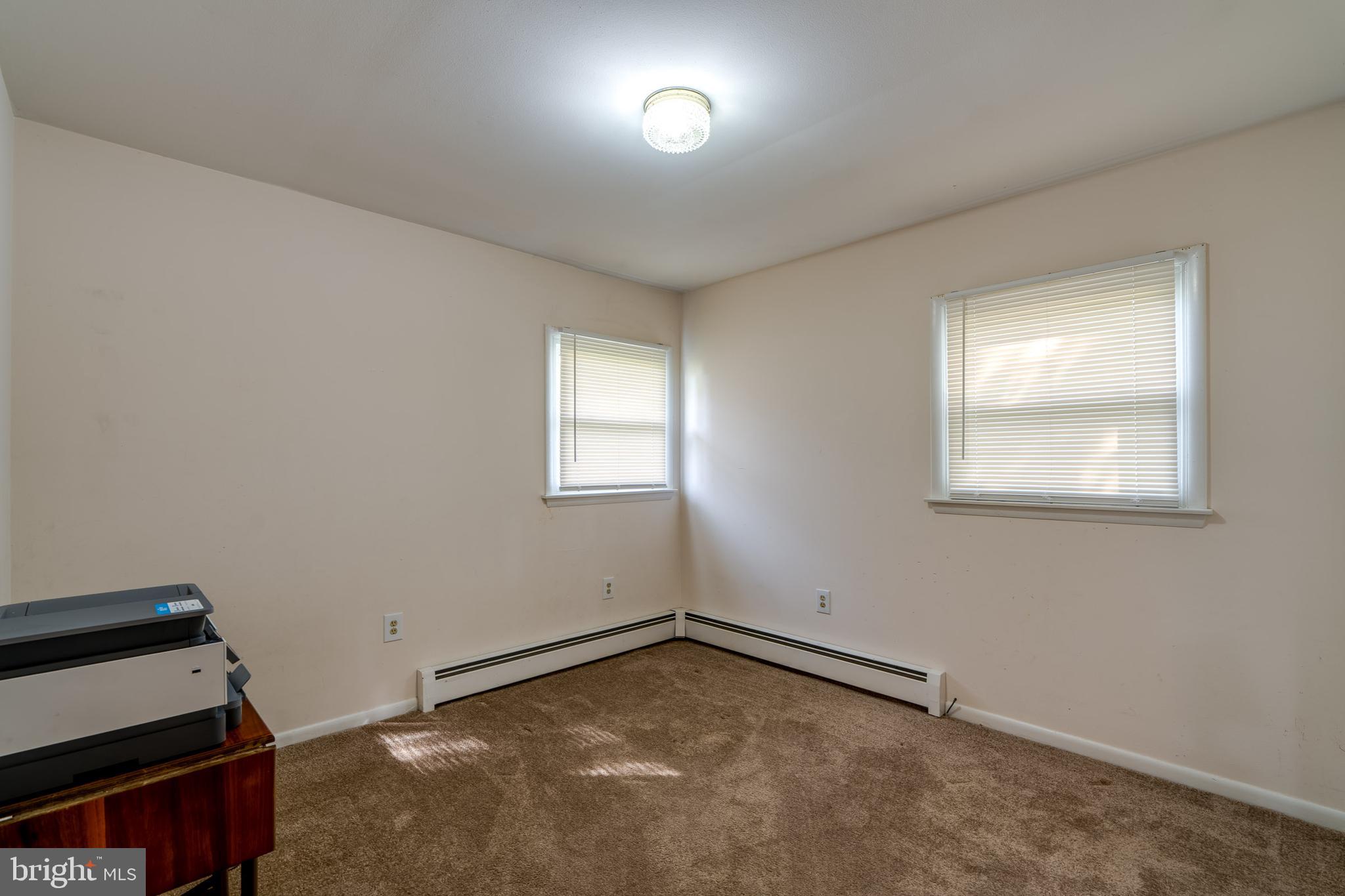 201 Cardinal Road Lititz, PA 17543 - Photo 31 of 50 an empty room with a window
