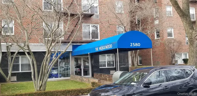 $2,500 | 2580 Ocean Parkway, Unit 6P | South Marlboro