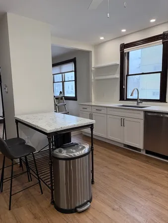 $2,400 | 53 Barclay Street, Unit 1, Worcester, MA 01604