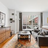 $3,500 | 350 West 42nd Street, Unit 10H | Hell's Kitchen