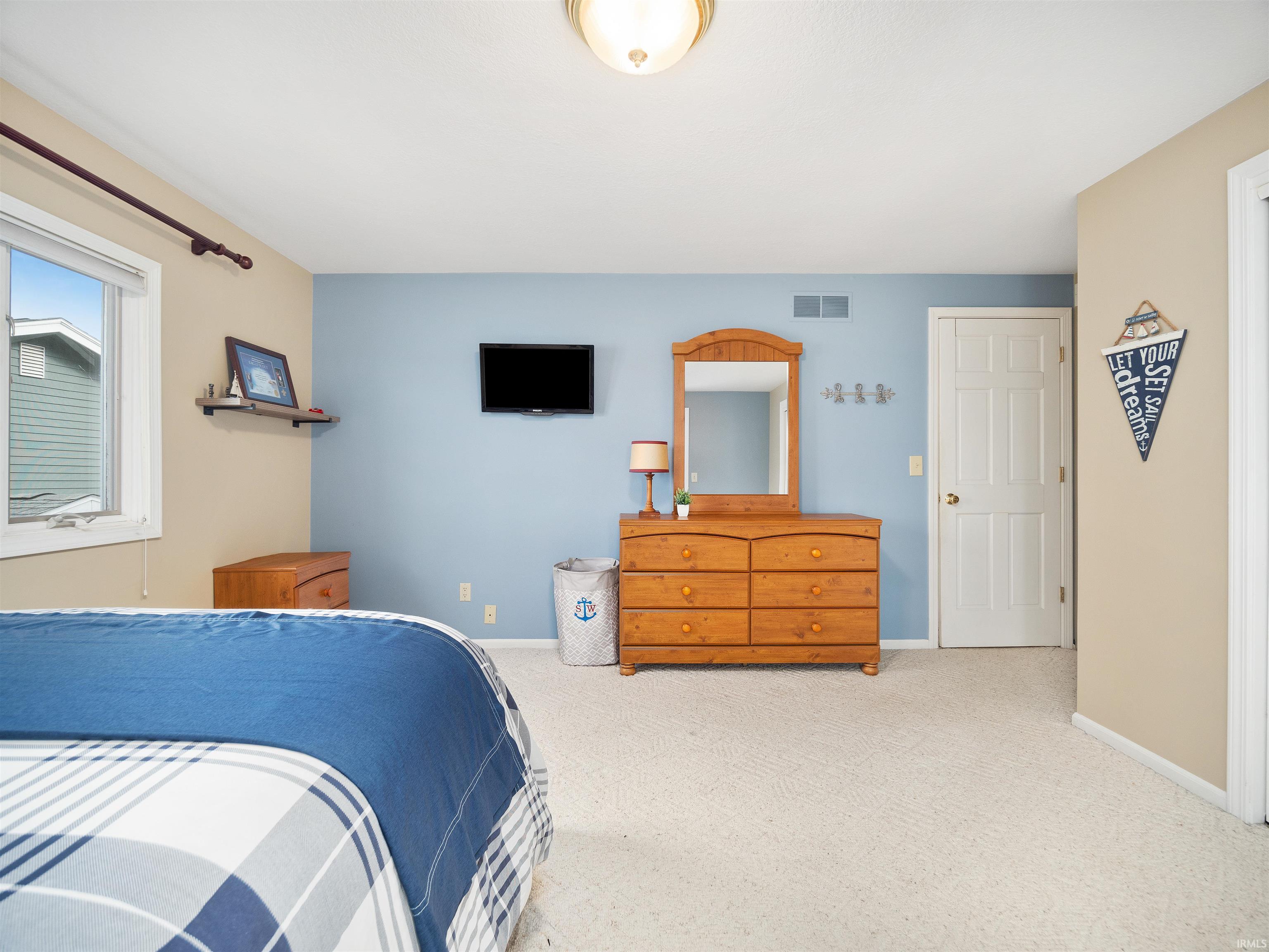 8589 East Black Point Road Syracuse, IN 46567 - Photo 22 of 36 Gallery Image 22