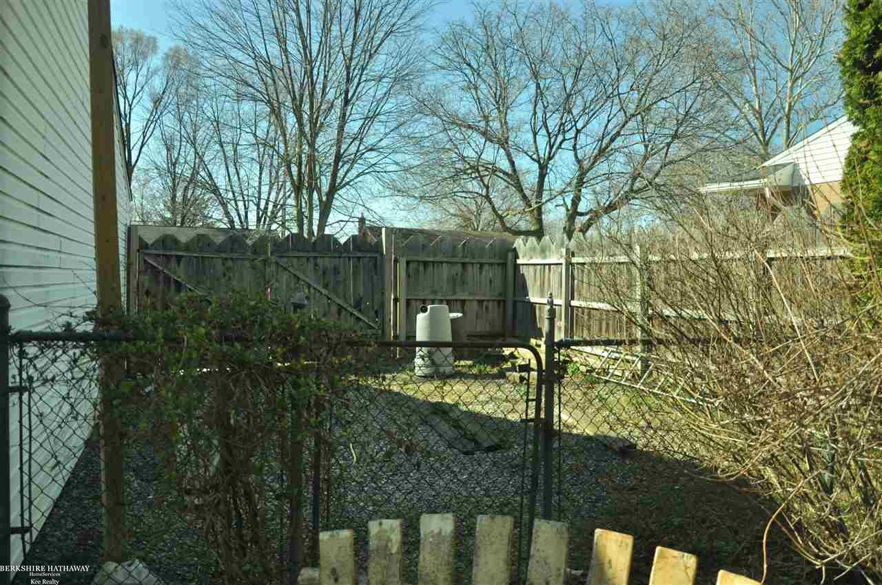 523 Miller Avenue Rochester, MI 48307 - Photo 8 of 28