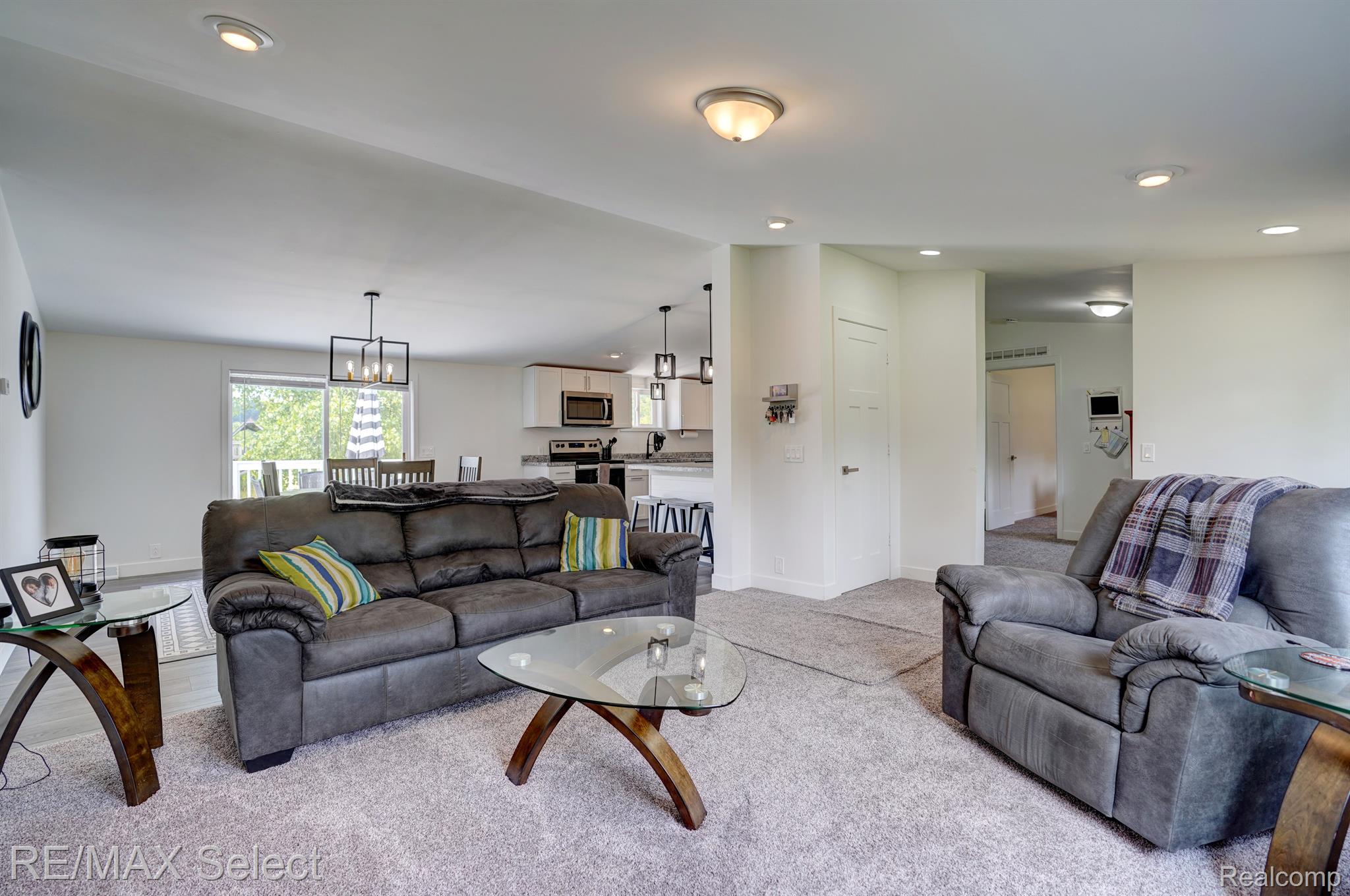 6106 Carpenter Road Flushing, MI 48433 - Photo 17 of 37 Gallery Image 17