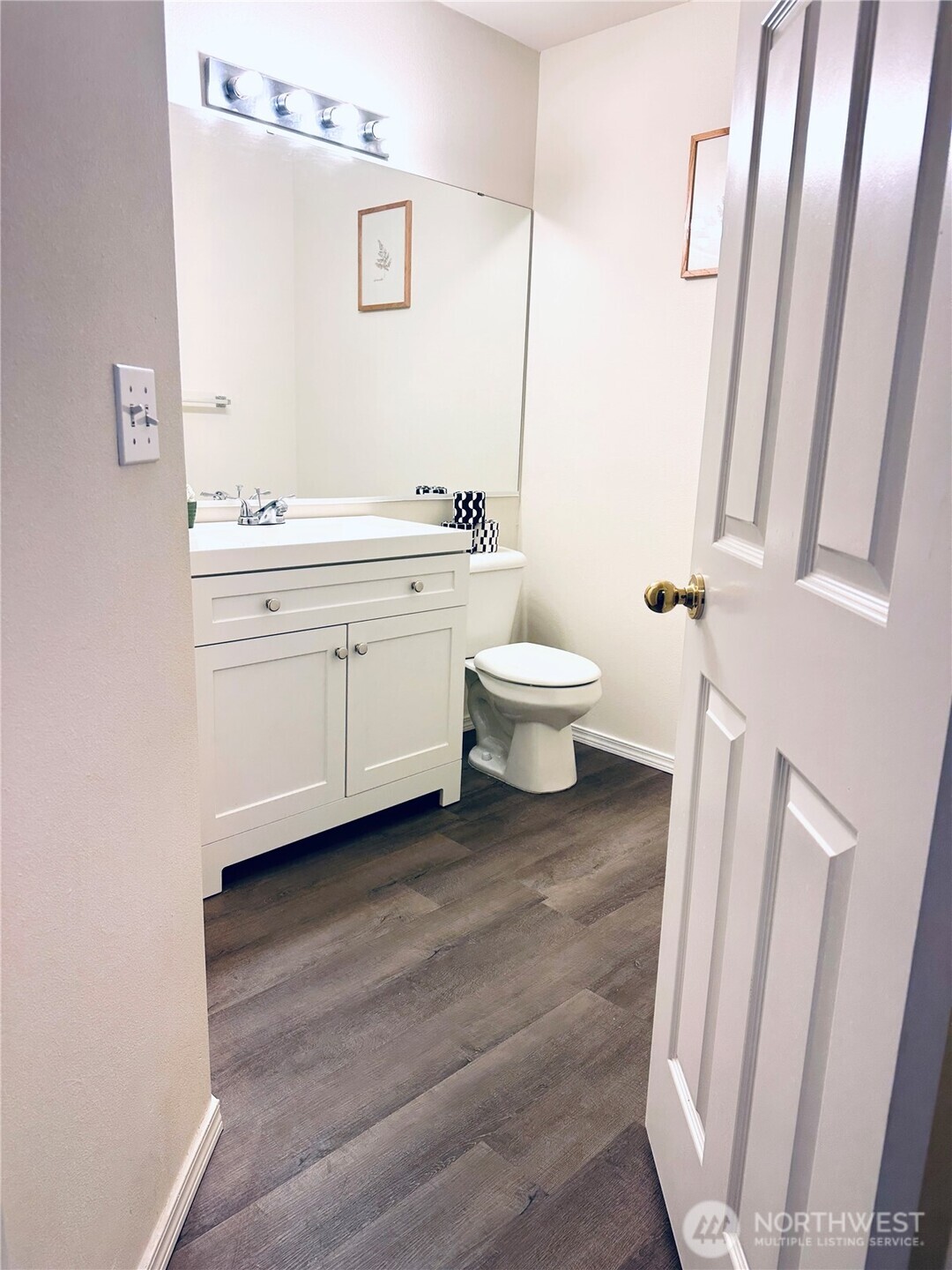 8828 238th Street Southwest, Unit D1 Edmonds, WA 98026 - Photo 21 of 40