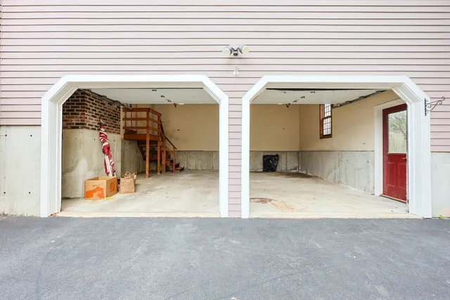 $935,000 | 23 Ledgeview Drive, Norwood, MA 02062