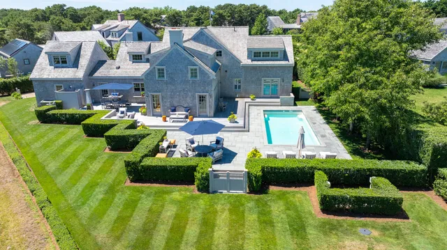 $6,195,000 | 5 Upper Tawpawshaw Road, Nantucket, MA 02554