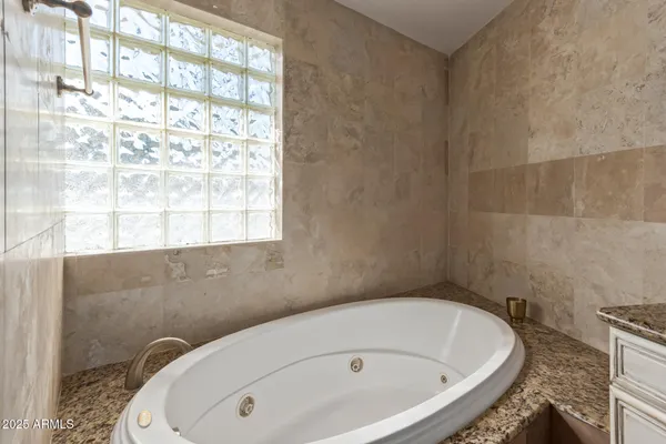 $9,450 | 4826 North 69th Street, Scottsdale, AZ 85251