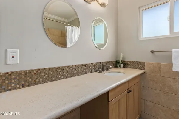 $9,450 | 4826 North 69th Street, Scottsdale, AZ 85251