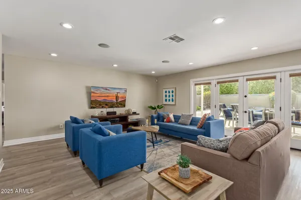 $9,450 | 4826 North 69th Street, Scottsdale, AZ 85251