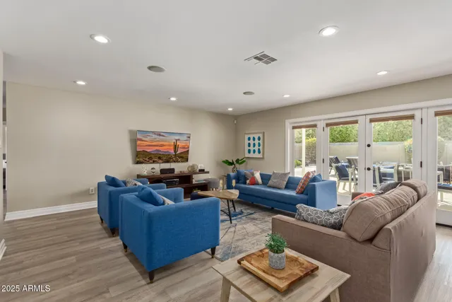 $9,450 | 4826 North 69th Street, Scottsdale, AZ 85251