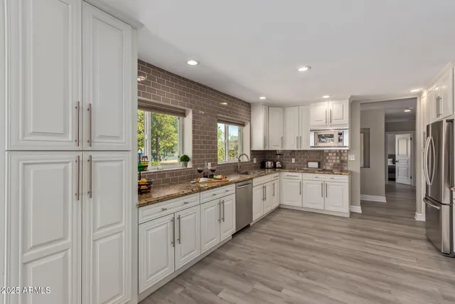 $9,450 | 4826 North 69th Street, Scottsdale, AZ 85251