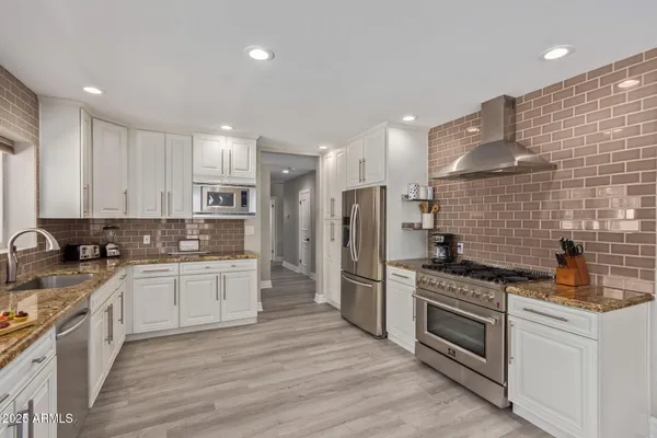 $9,450 | 4826 North 69th Street, Scottsdale, AZ 85251