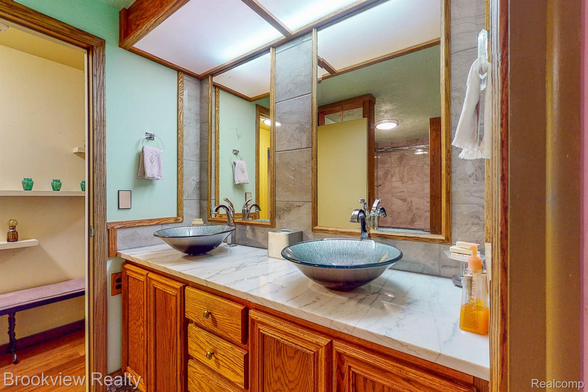 5810 Cobb Creek Road Rochester, MI 48306 - Photo 31 of 58 Gallery Image 31