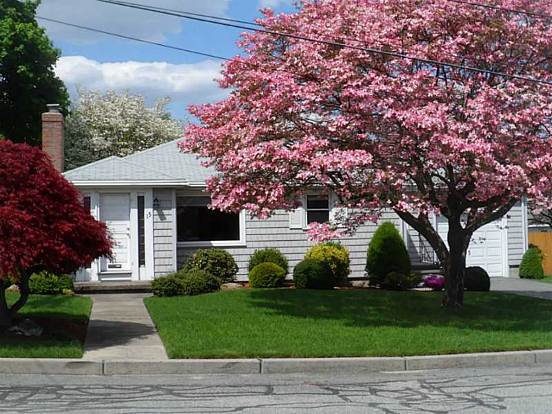 15 Jackson Road Cranston, RI 02920 - Photo 8 of 9 Exterior Front.