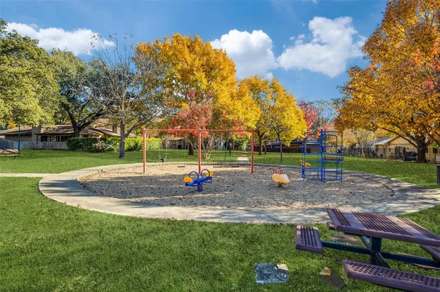 a view of a park with entertaining space