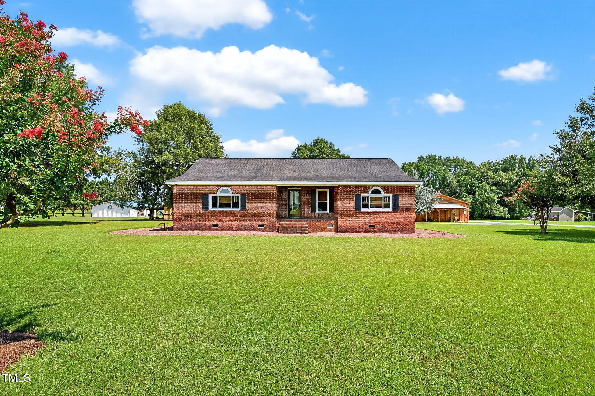 2888 Benson Hardee Road Benson, NC 27504 - Photo 3 of 55 2-web-or-mls-046__DSC9423