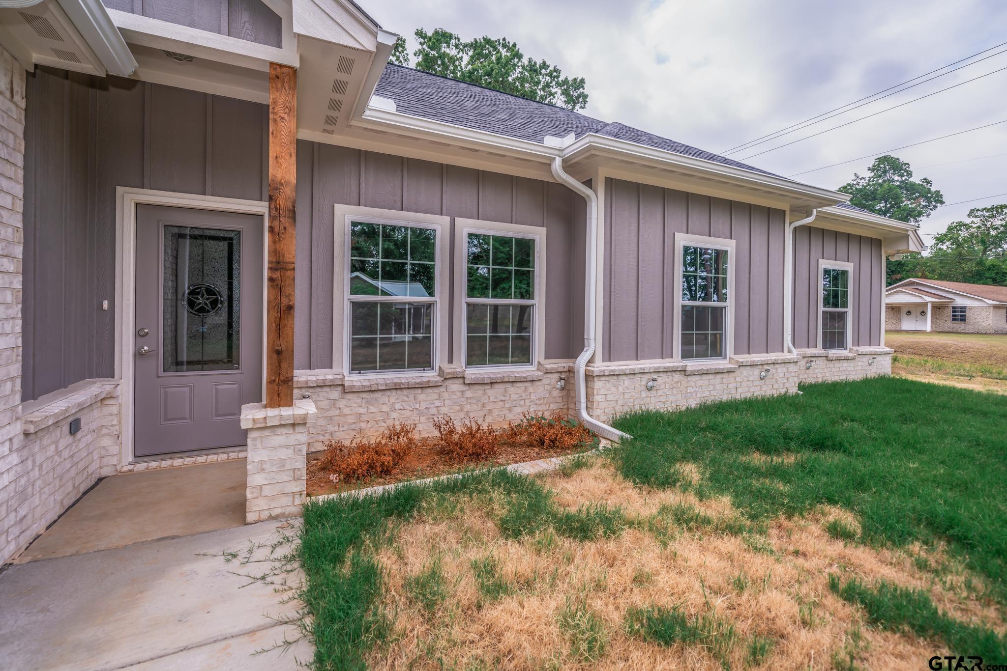 411 North Fuller Avenue Tyler, TX 75702 - Photo 14 of 25