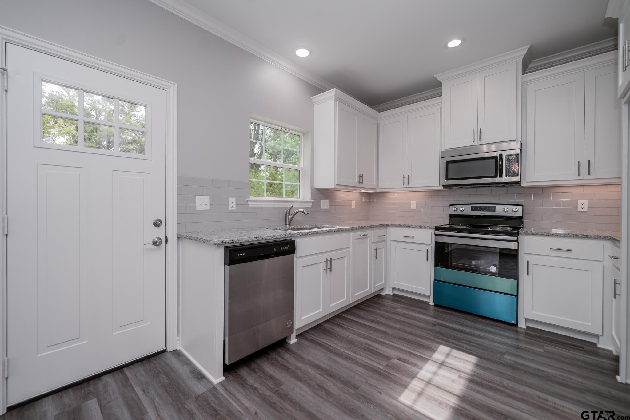 411 North Fuller Avenue Tyler, TX 75702 - Photo 21 of 25