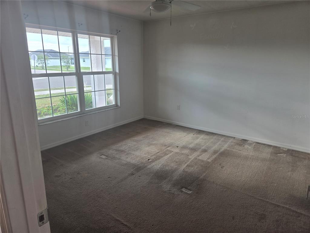 1421 9th Street Southeast Ruskin, FL 33570 - Photo 4 of 16