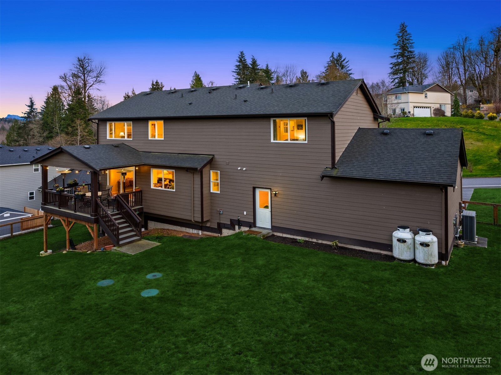 20927 60th Street Southeast Snohomish, WA 98290 - Photo 35 of 40 a view of a backyard with a garden and plants