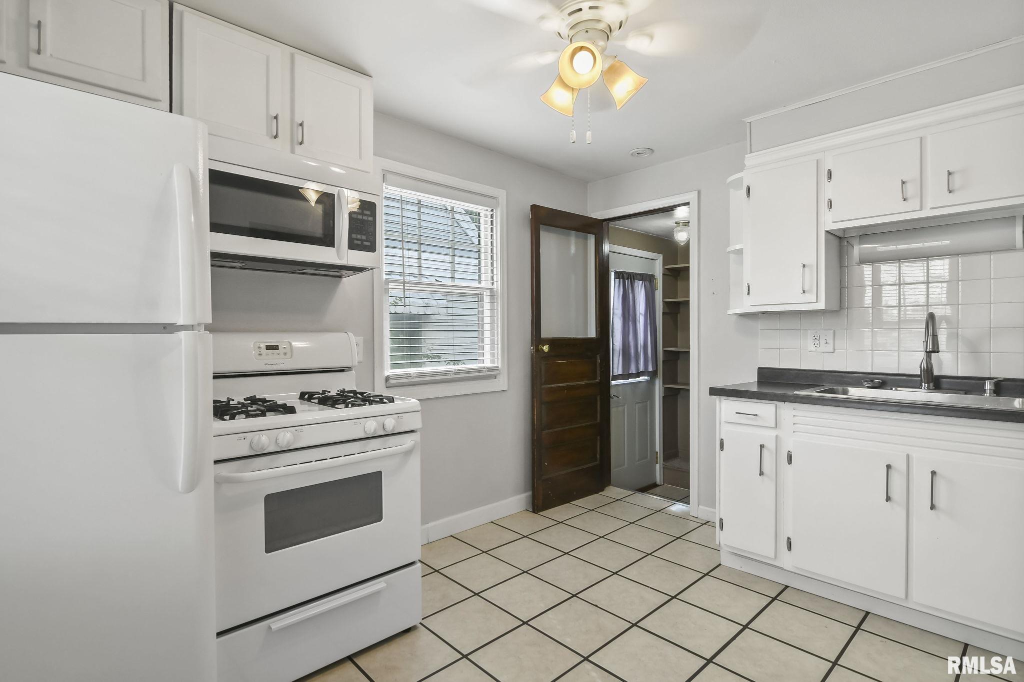 2204 E Keys Springfield, IL 62702 - Photo 8 of 27