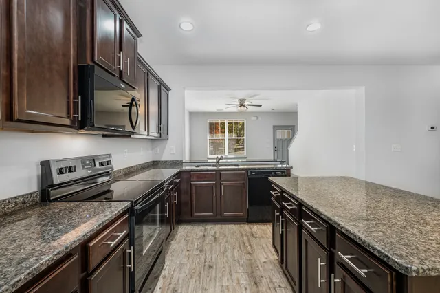 $2,350 | 222 South Baird Lane, Murfreesboro, TN 37130