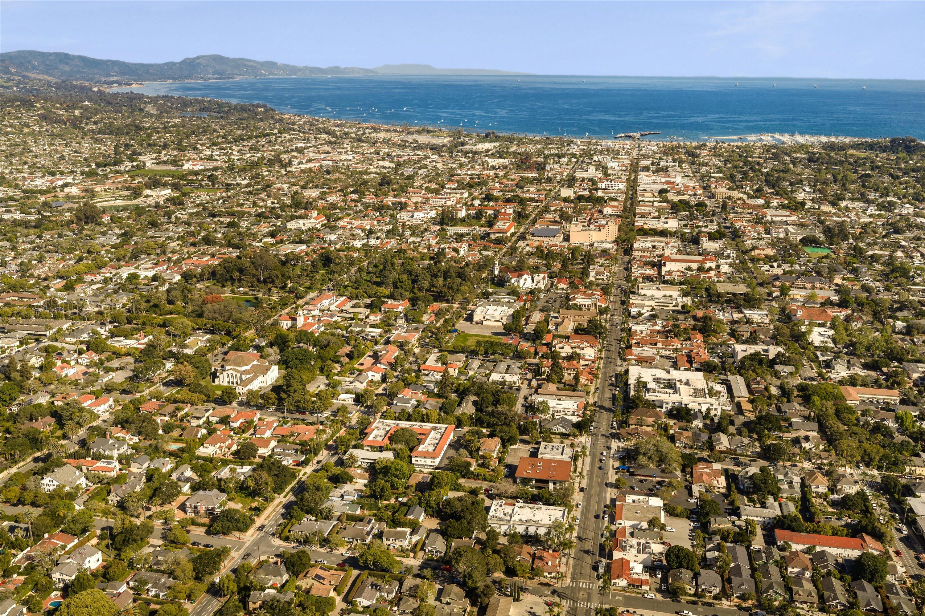 22 East Islay Street Santa Barbara, CA 93101 - Photo 26 of 26 a view of an ocean
