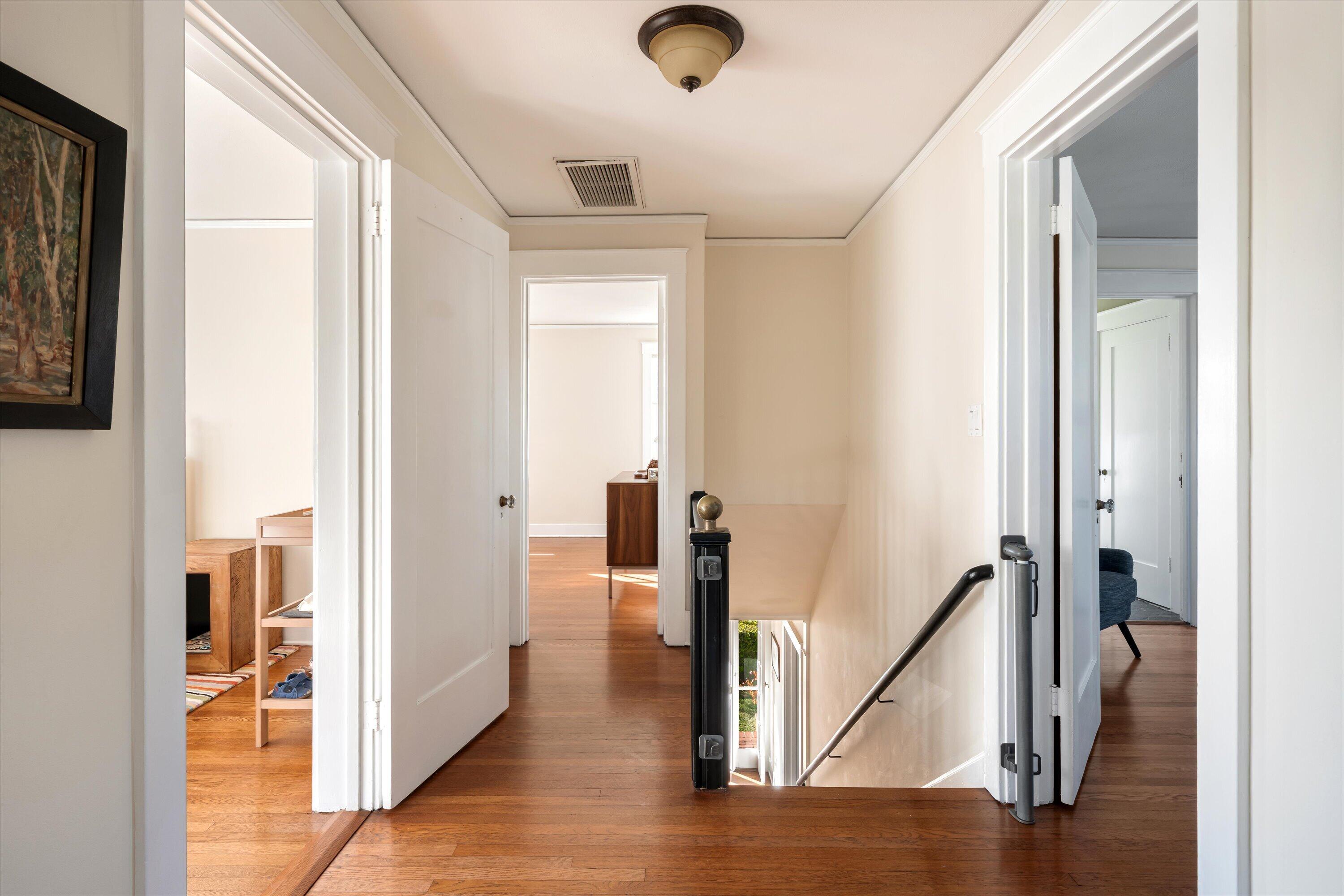 22 East Islay Street Santa Barbara, CA 93101 - Photo 10 of 26 a view of entryway with wooden floor