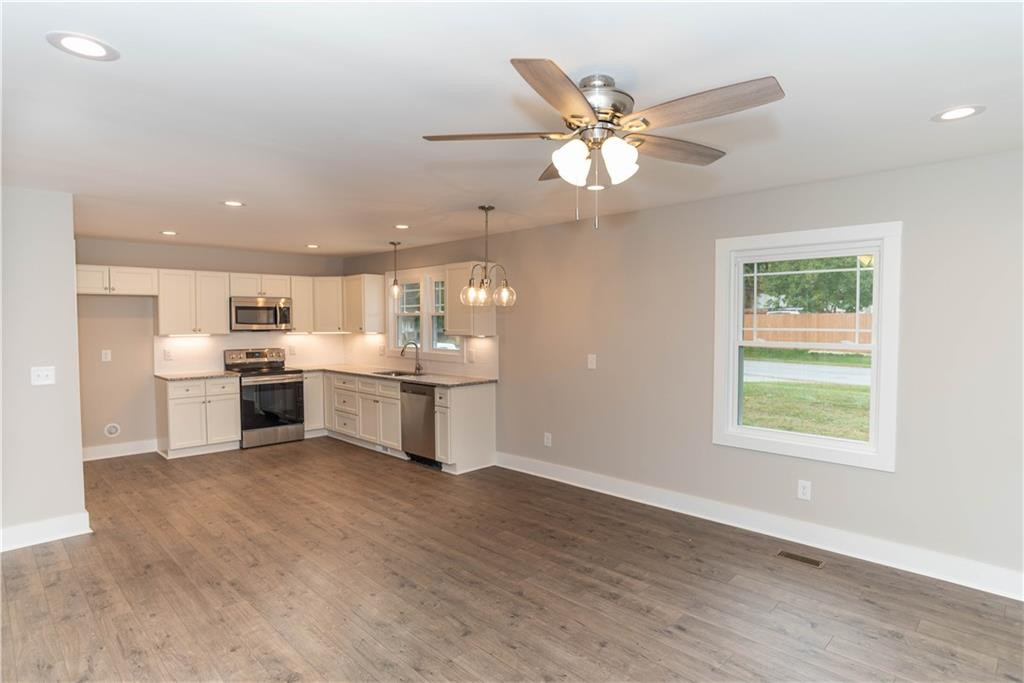 2429 Burch Bridge Road Burlington, NC 27217 - Photo 4 of 18 Gallery Image 4