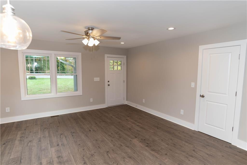 2429 Burch Bridge Road Burlington, NC 27217 - Photo 5 of 18 Gallery Image 5