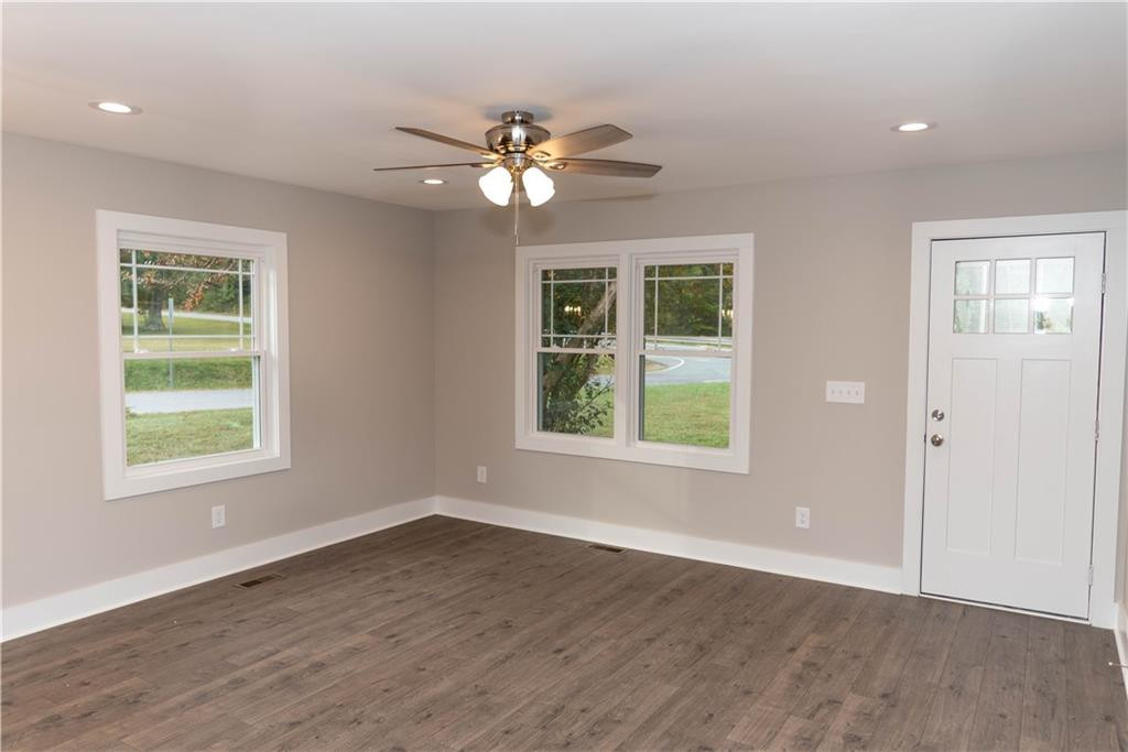 2429 Burch Bridge Road Burlington, NC 27217 - Photo 6 of 18 Gallery Image 6
