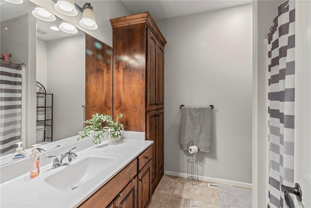 7608 South Arnett Road Grain Valley, MO 64029 - Photo 17 of 43