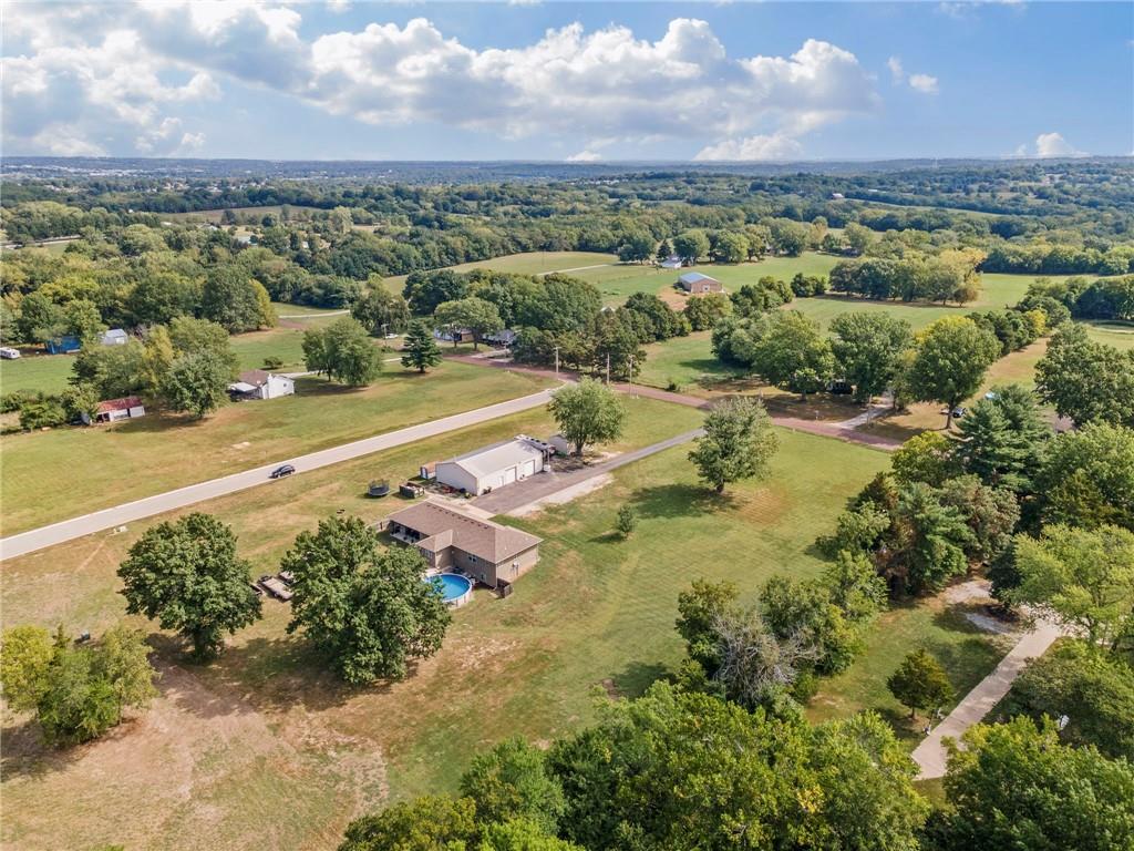 7608 South Arnett Road Grain Valley, MO 64029 - Photo 39 of 43