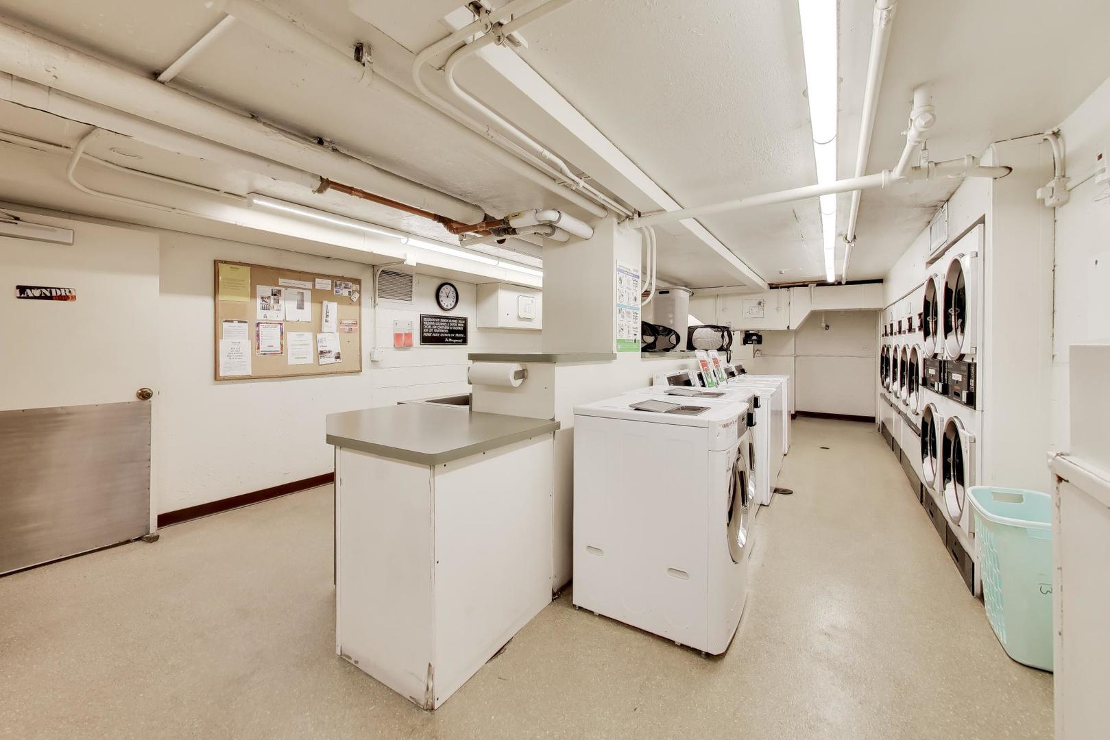 1 East Scott Street, Unit 1609 Chicago, IL 60610 - Photo 16 of 31