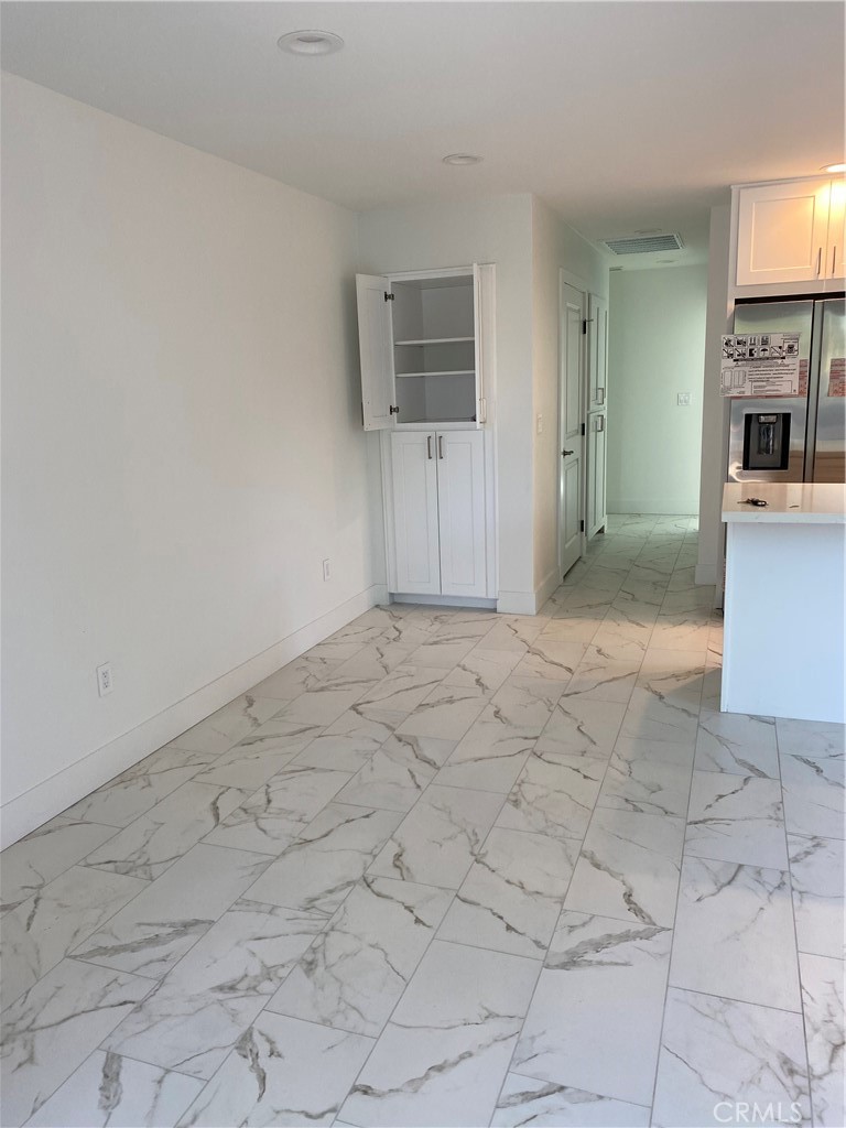 2292 10 Th Riverside, CA 92507 - Photo 3 of 11