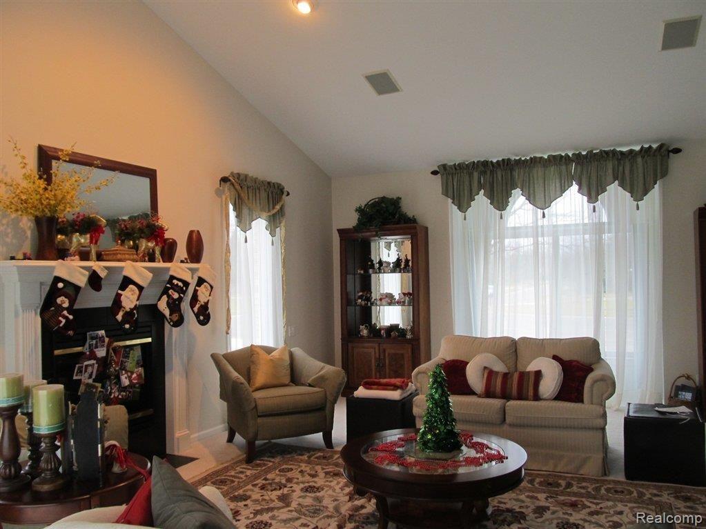 24308 Woodham Road Novi, MI 48374 - Photo 5 of 20 Great Room