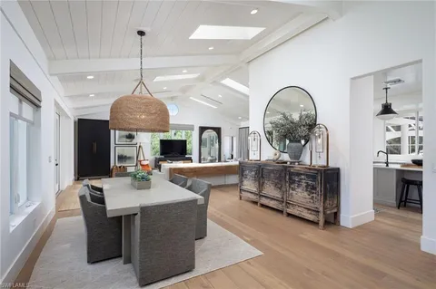 $5,395,000 | 664 Hickory Road, Naples, FL 34108