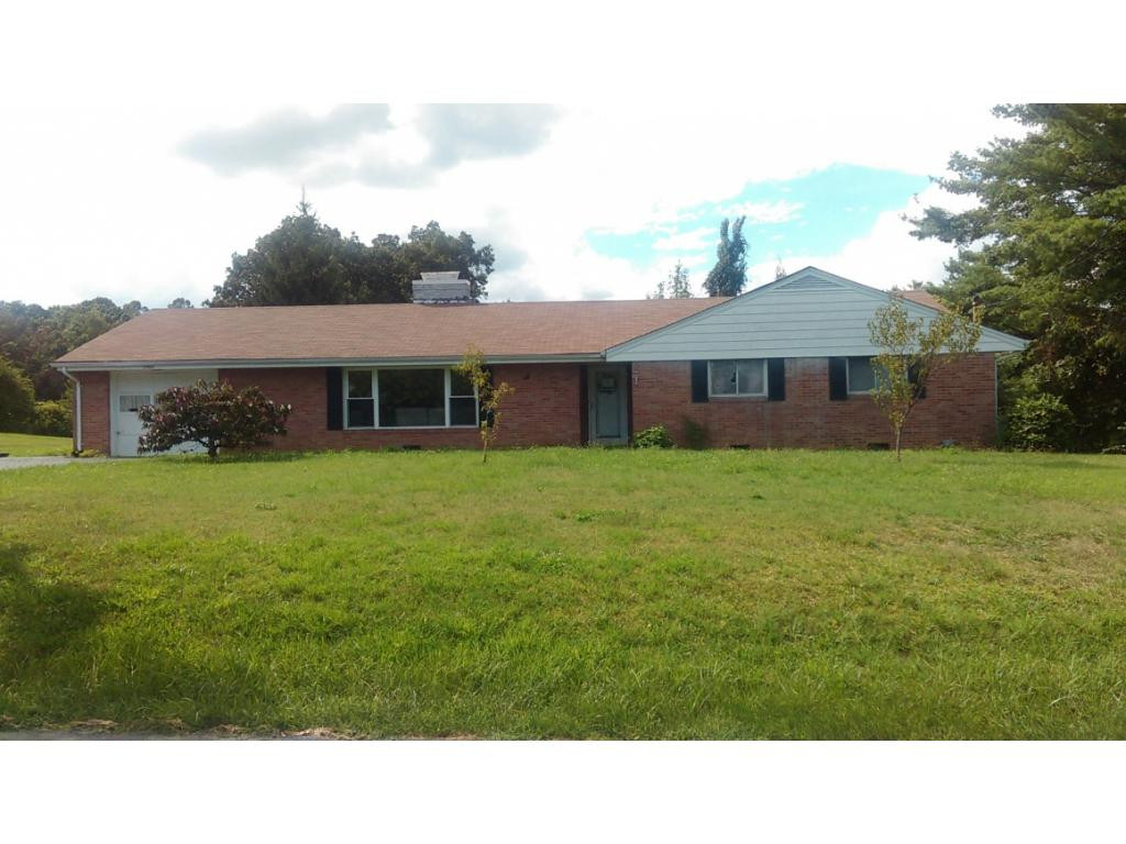 3506 McKinley Road Johnson City, TN 37604 - Photo 1 of 16 front