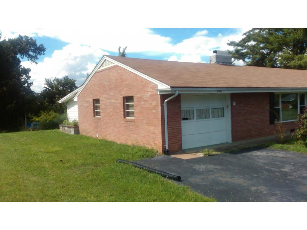 3506 McKinley Road Johnson City, TN 37604 - Photo 16 of 16 1 car garage