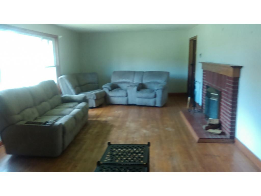 3506 McKinley Road Johnson City, TN 37604 - Photo 4 of 16 large living room