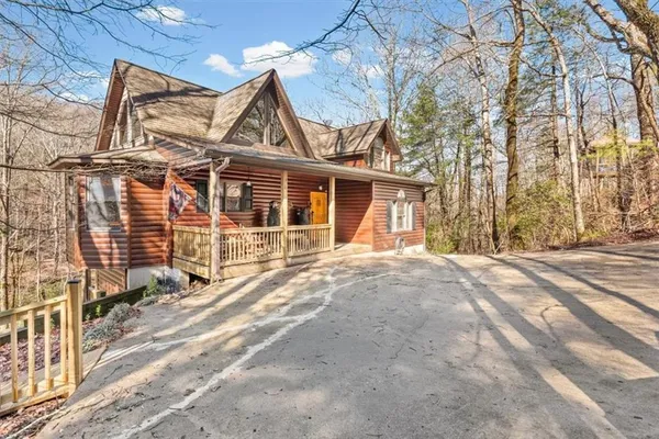 $479,999 | 141 Winnebago Trail, Chatsworth, GA 30705