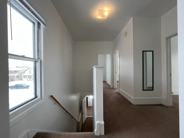 $1,250 | 321 1/2 5th Avenue East, Ashland, WI 54806