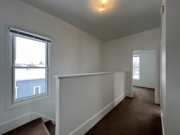 $1,250 | 321 1/2 5th Avenue East, Ashland, WI 54806