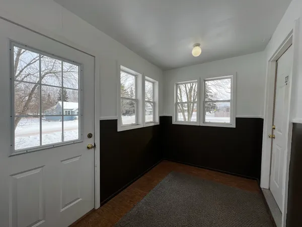 $1,250 | 321 1/2 5th Avenue East, Ashland, WI 54806