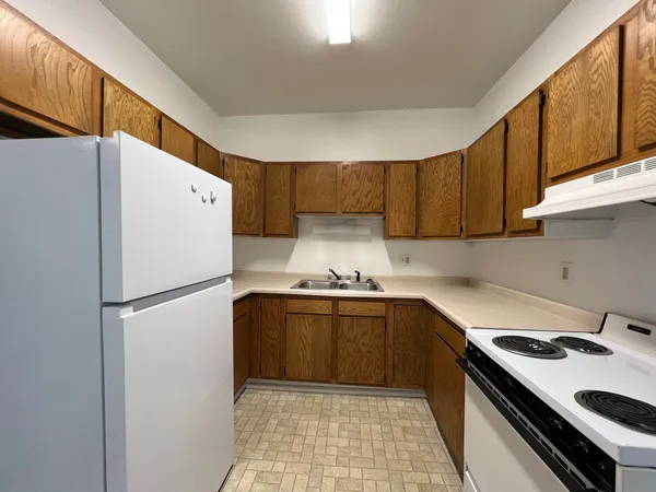 $1,175 | 321 1/2 5th Avenue East, Ashland, WI 54806