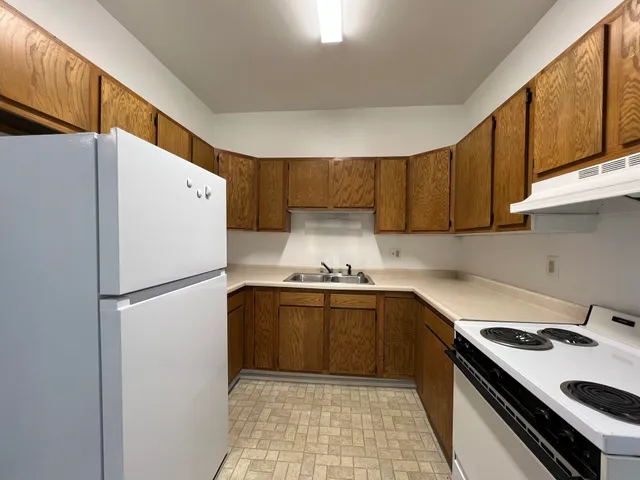 $1,250 | 321 1/2 5th Avenue East, Ashland, WI 54806